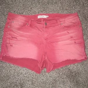 Torrid Red distressed shorts